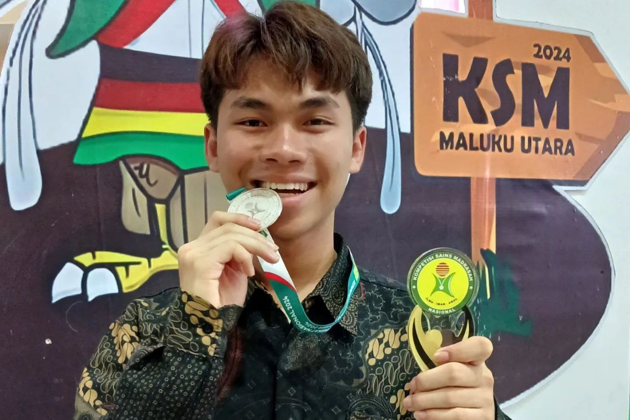 SMA Plus Ar Rahmat Kembali Raih Medali Perak KSM Nasional 2024